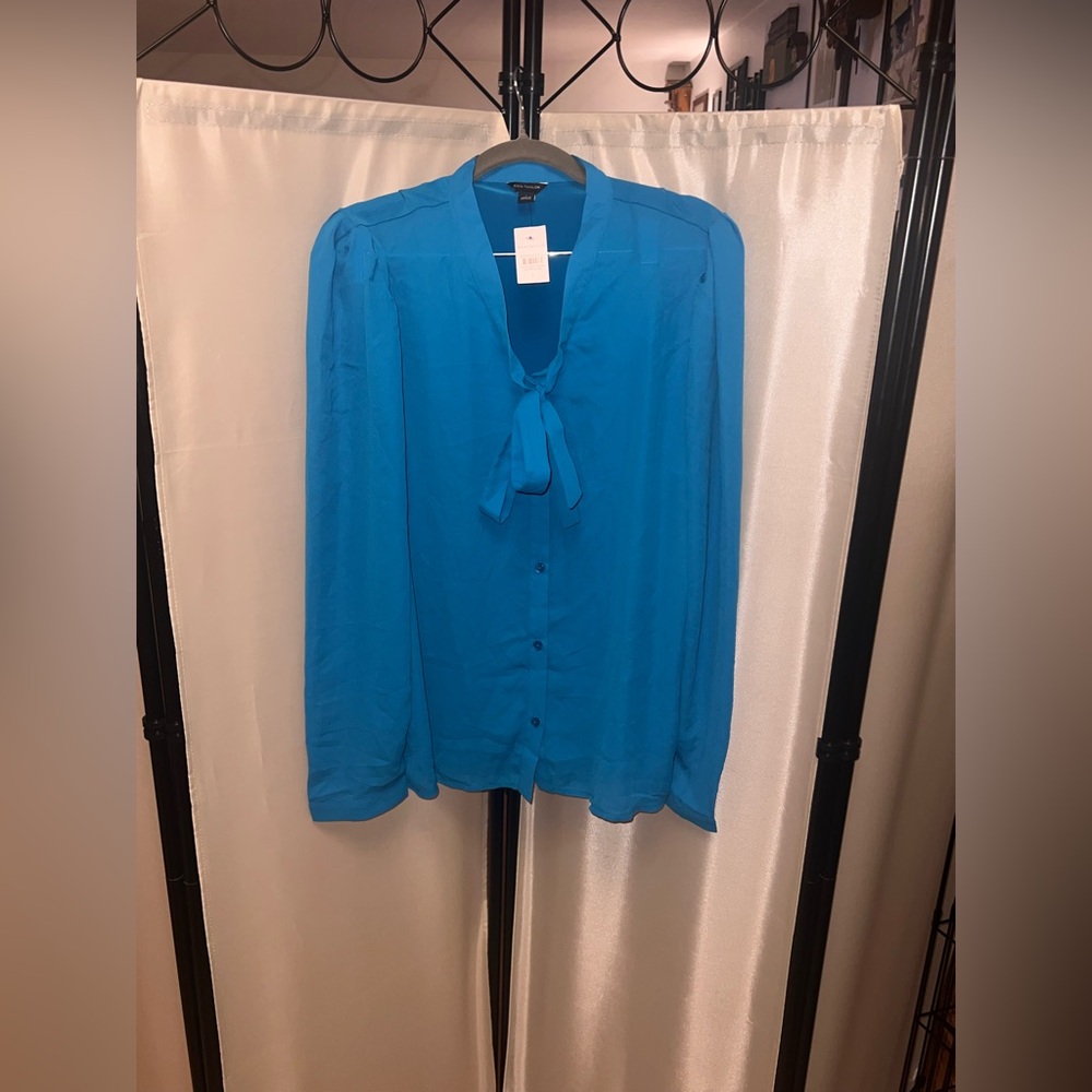 Ann Taylor Blue Tie Front Long Sleeve Blouse